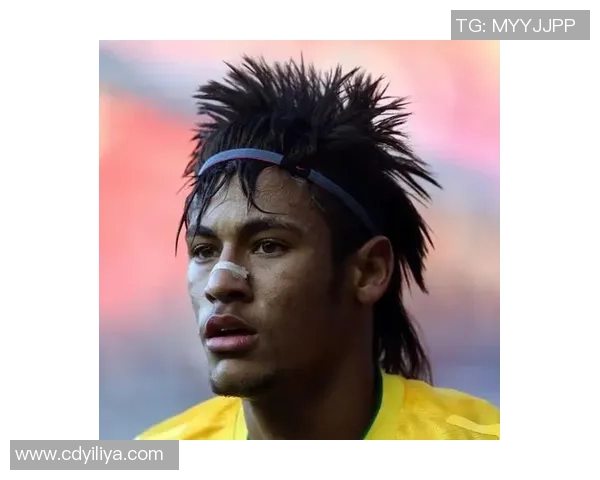 脏辫头足球明星的崛起与影响力解析：从街头到绿茵场的传奇之路